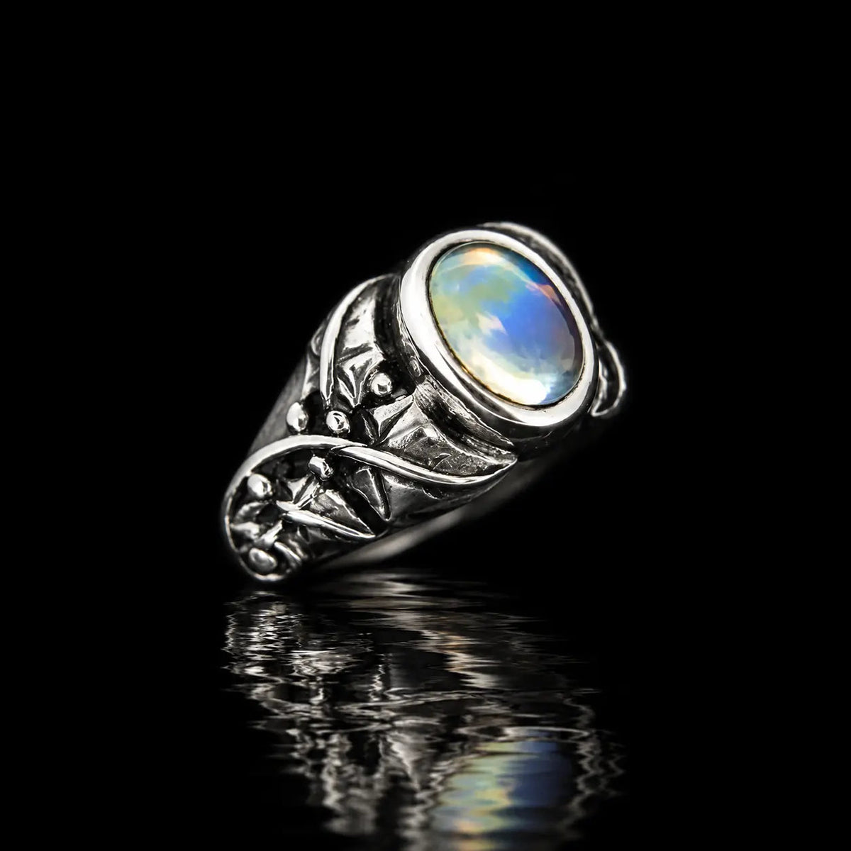 Small Ivy Leaf Ring - Moonstone - Curiouser Collective
