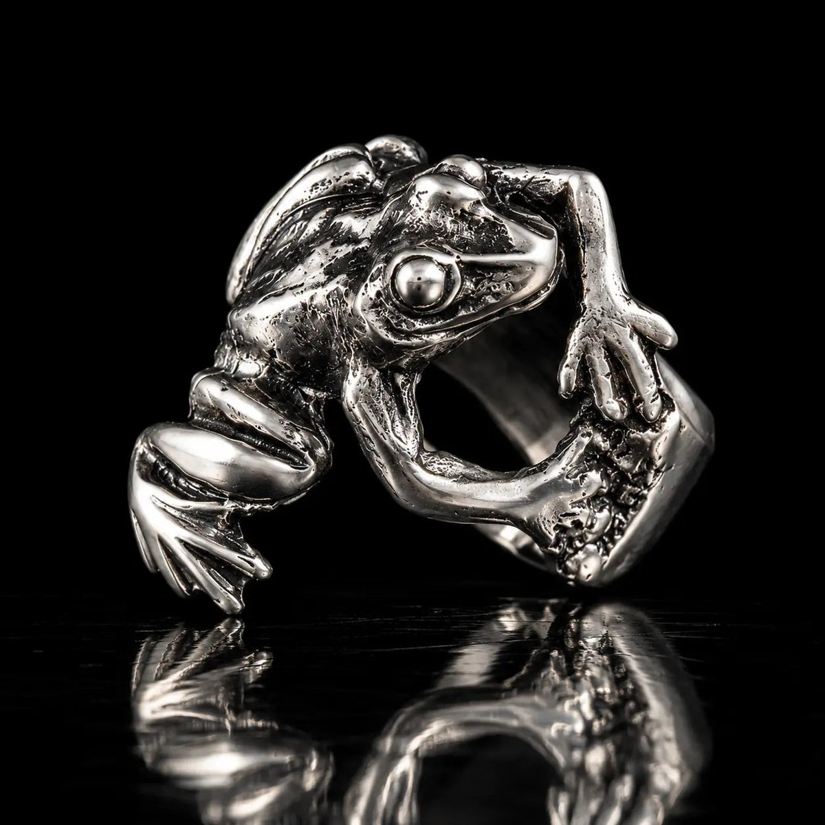 Climbing Frog Ring - Curiouser Collective