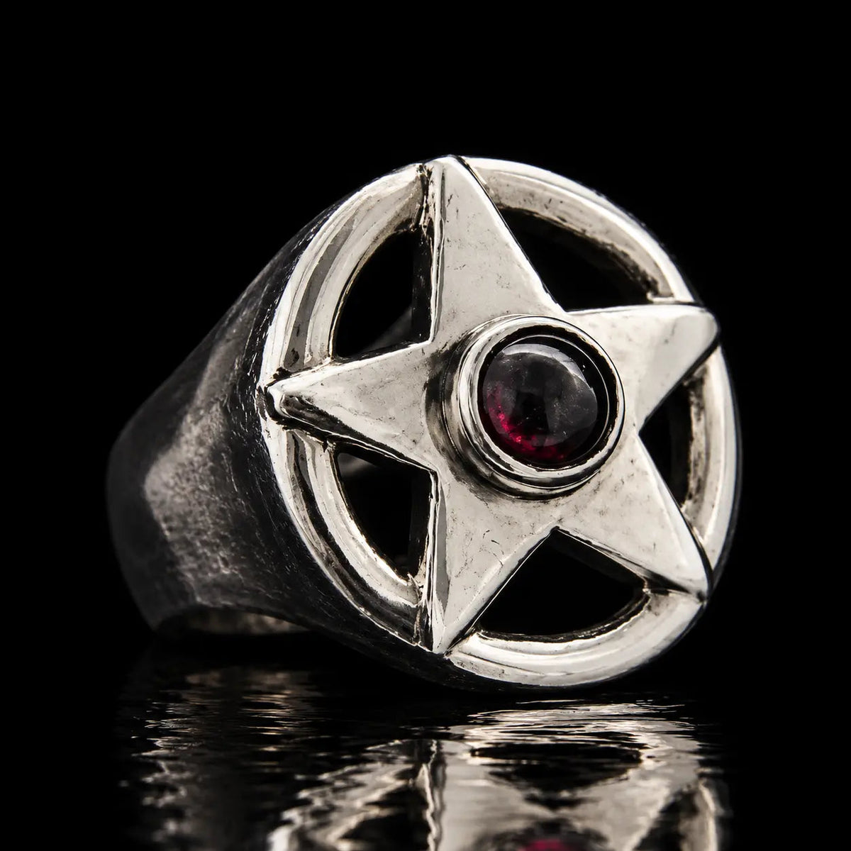 Solid Star Ring With Garnet Setting - Curiouser Collective